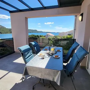 Amare Apartman